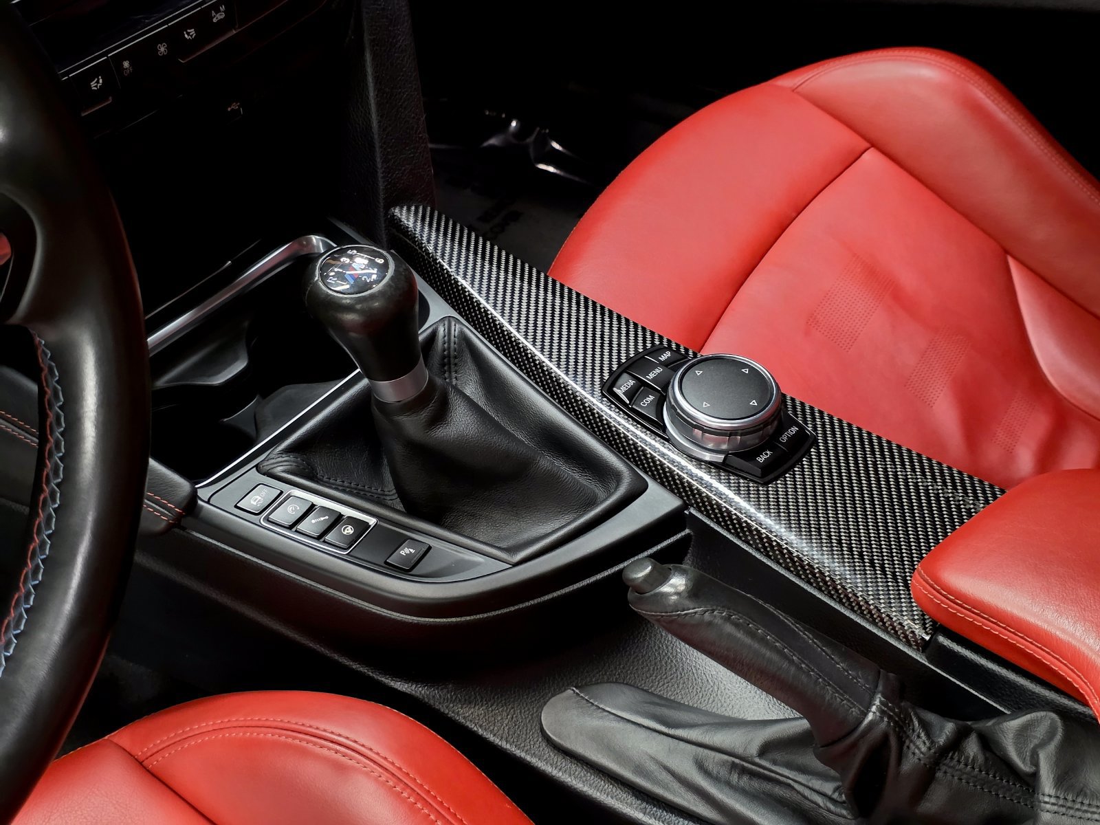 Used 2017 BMW M3 RWD image 21