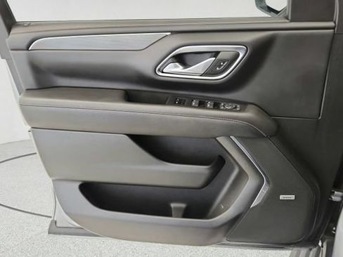 Used 2024 GMC Yukon AT4 w/ AT4 Premium Plus Package AWD/4WD image 23
