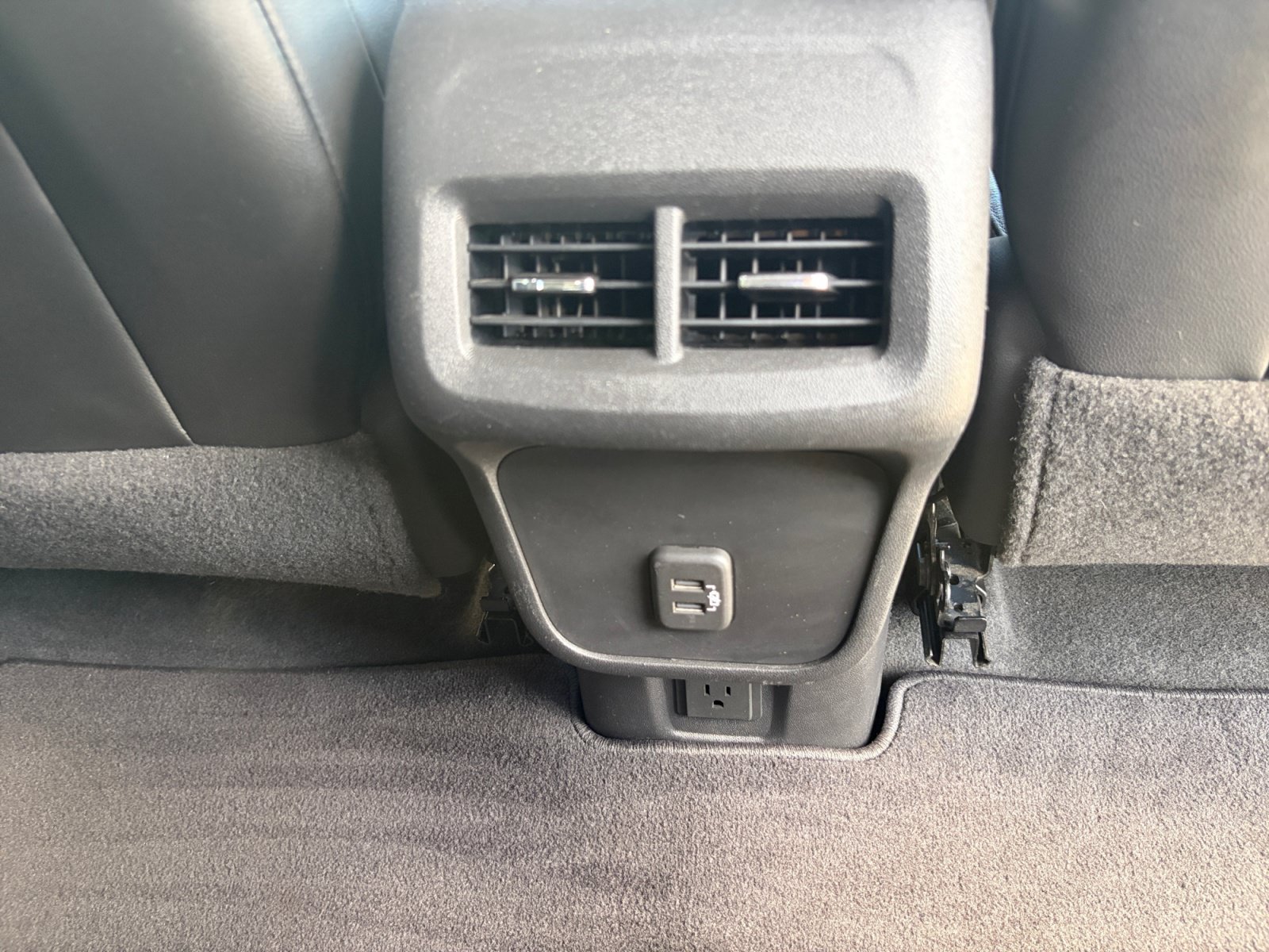 Used 2020 Chevrolet Equinox Premier AWD/4WD image 30