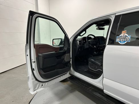 Used 2021 Ford F150 Lariat w/ Equipment Group 502A High image 23