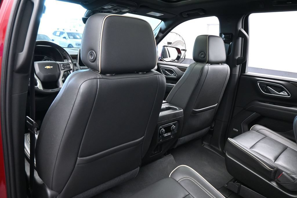Used 2021 Chevrolet Tahoe Premier w/ Premium Package RWD image 43