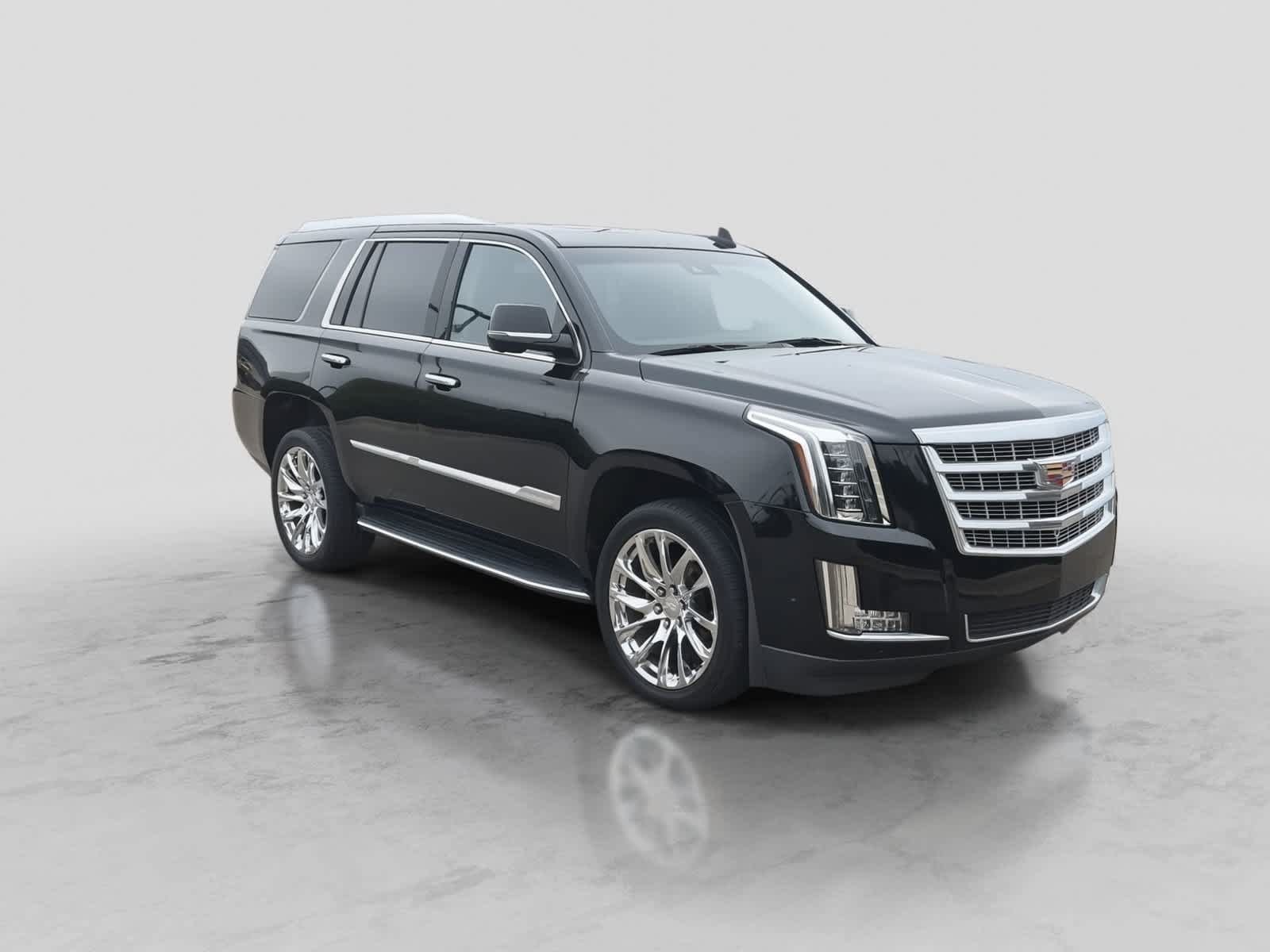 Used 2019 Cadillac Escalade Luxury w/ LPO, Radiant Package AWD/4WD image 2