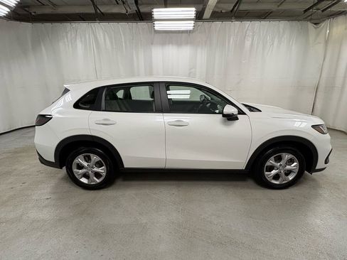 Used 2025 Honda HR-V LX image 4