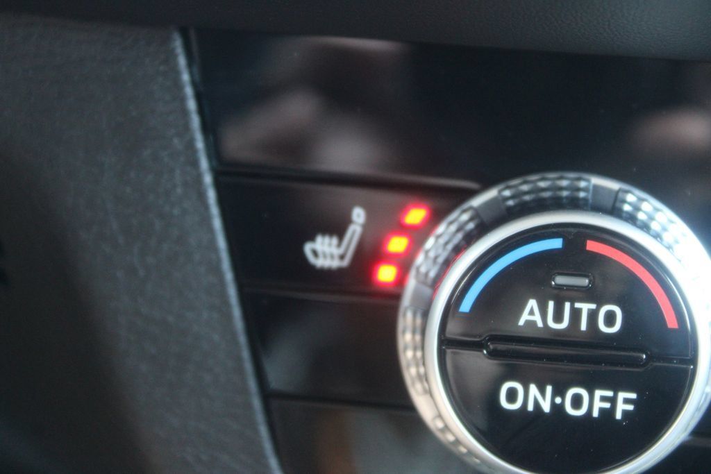 Used 2026 Nissan Rogue SL AWD/4WD image 52