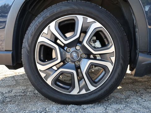 Used 2023 Subaru Ascent Touring image 5