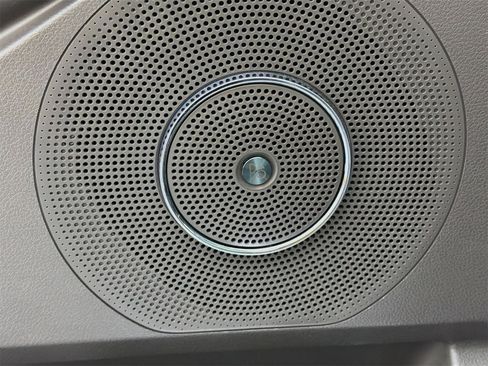 Used 2019 Ford Expedition Limited w/ Equipment Group 302A image 22