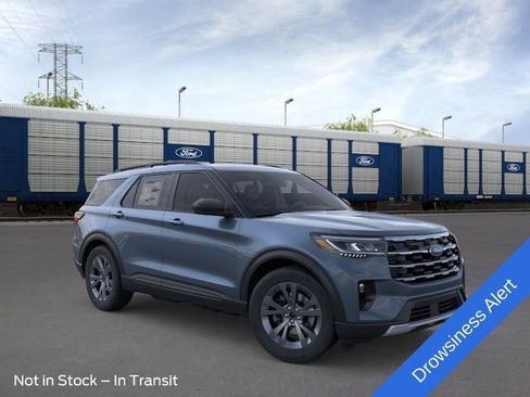 New 2026 Ford Explorer Active AWD/4WD image 7