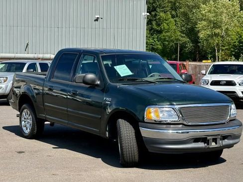 Used 2001 Ford F150 Lariat RWD image 1