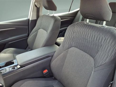 Certified 2025 Toyota Camry LE FWD image 14
