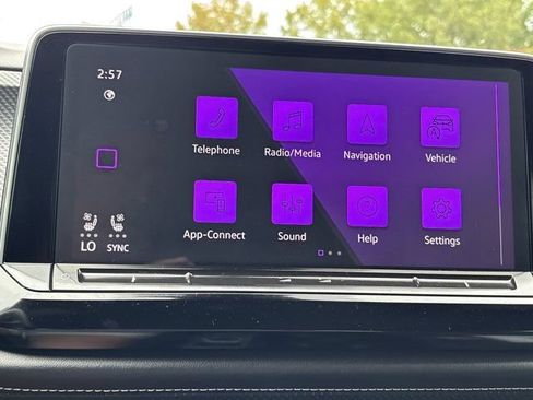 Used 2024 Volkswagen Atlas Cross Sport SEL AWD/4WD image 35