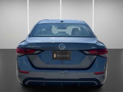 Used 2023 Nissan Sentra SV w/ SV Premium Package FWD image 8