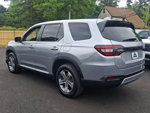 Certified 2023 Honda Pilot EX-L image 4
