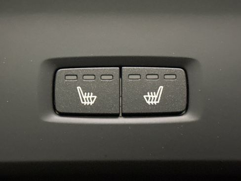 Used 2025 Volvo XC60 B5 Plus image 20