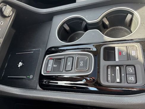 Used 2023 Honda Pilot Touring image 22