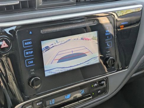 Used 2019 Toyota Corolla LE image 17