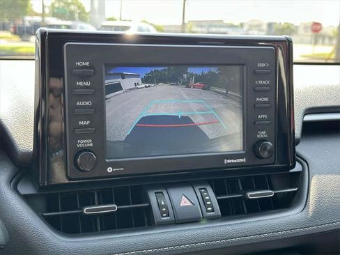 Certified 2020 Toyota RAV4 XLE Premium AWD/4WD image 4