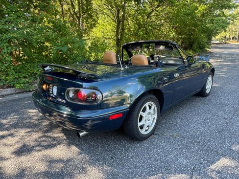 Used 1995 MAZDA MX-5 Miata RWD image 7