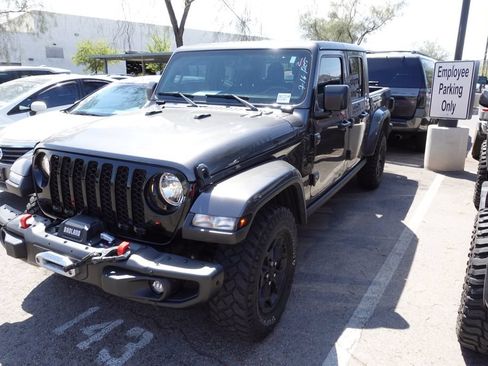 Used 2021 Jeep Gladiator Sport AWD/4WD image 2