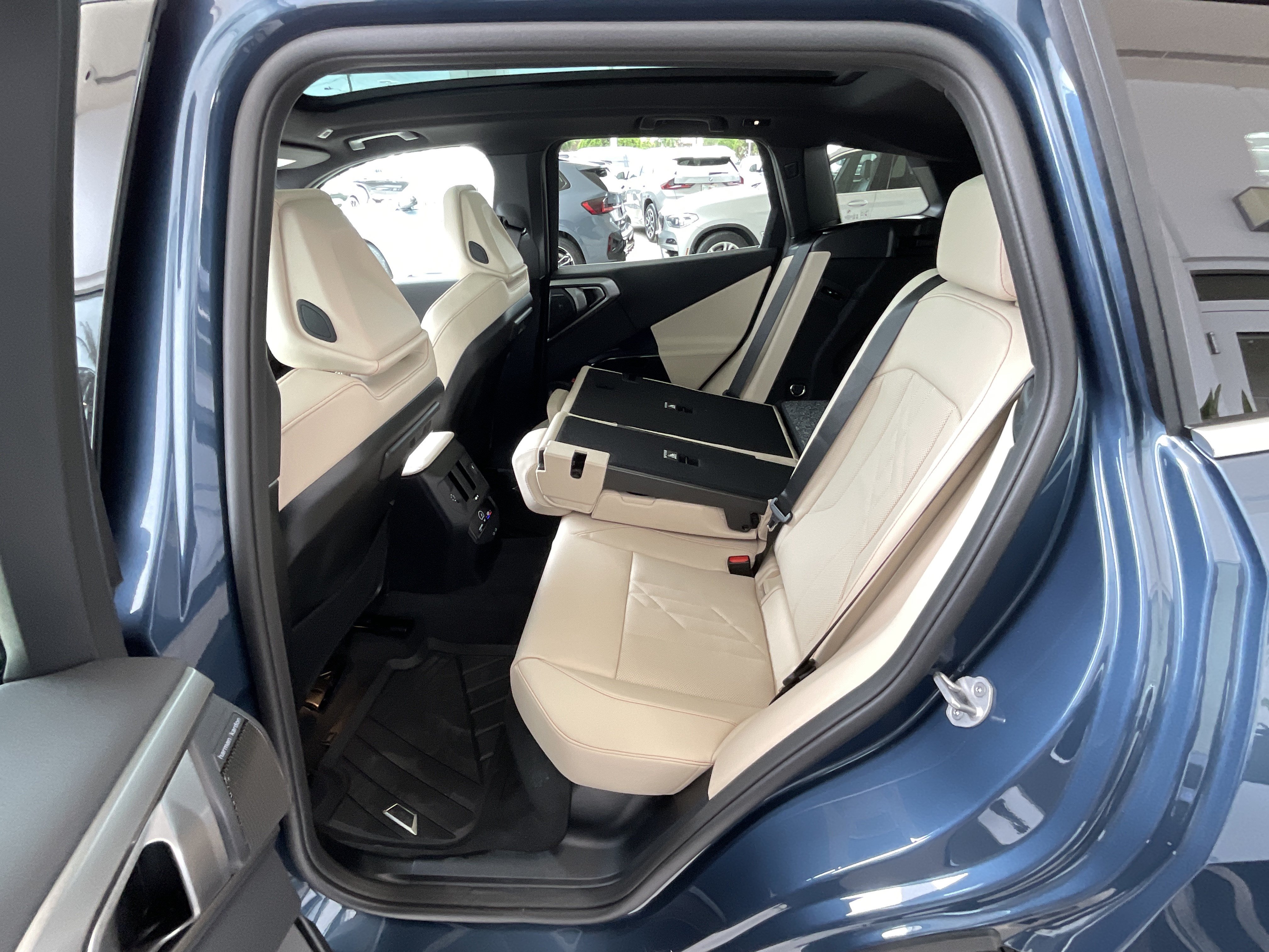 Used 2026 BMW X3 xDrive30i w/ Premium Package AWD/4WD image 28