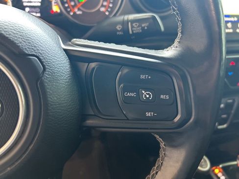 Used 2023 Jeep Gladiator Sport image 46