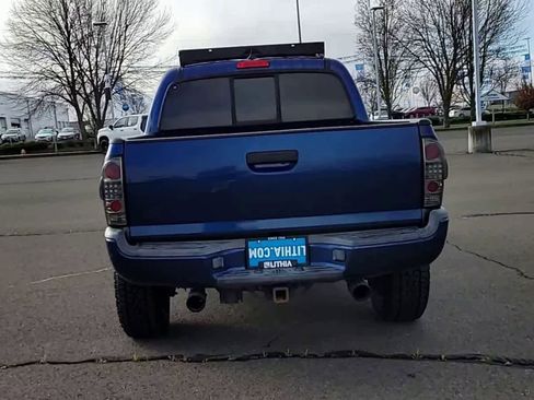 Used 2014 Toyota Tacoma 4x4 Double Cab w/ TRD Sport Package image 7