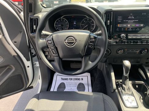 Used 2026 Nissan Frontier SV w/ Tow Package AWD/4WD image 13