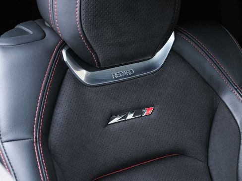 Used 2022 Chevrolet Camaro ZL1 RWD image 38