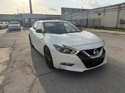 Used 2017 Nissan Maxima SR w/ Midnight Edition