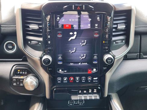 Used 2021 RAM 1500 Laramie AWD/4WD image 16