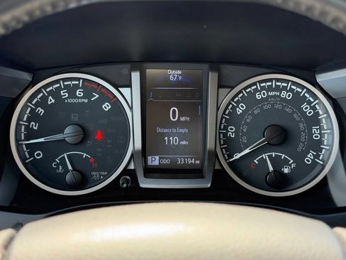 Used 2023 Toyota Tacoma SR5 AWD/4WD image 11