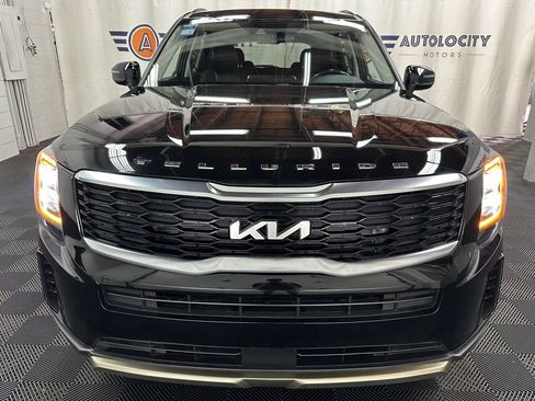 Used 2022 Kia Telluride EX w/ EX Premium Package AWD/4WD image 3
