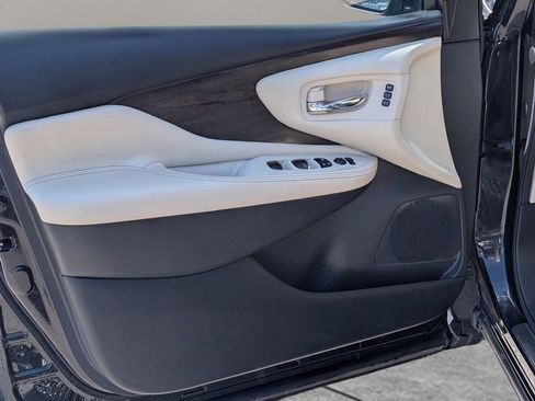 Used 2021 Nissan Murano Platinum w/ Cargo Package image 26