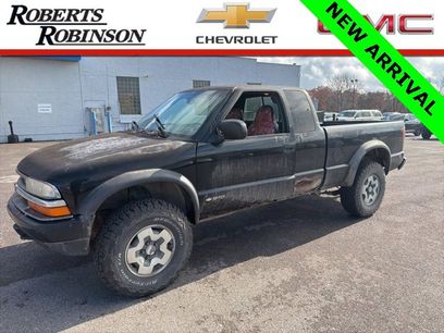Used 2001 Chevrolet S10 Pickup LS w/ Preferred Equipment Group