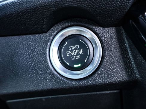 Certified 2024 Chevrolet Traverse LT image 25