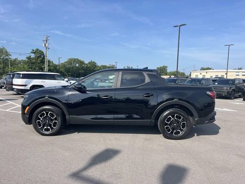 Used 2022 Hyundai Santa Cruz SEL FWD image 2