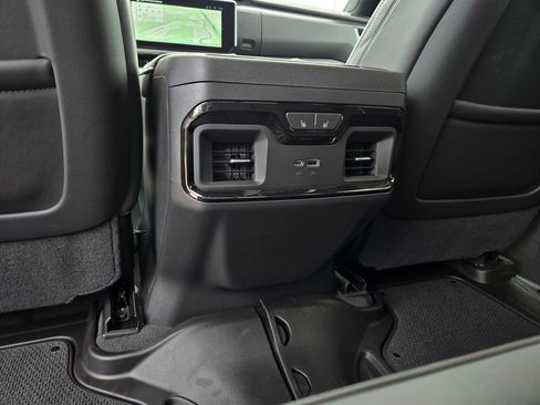 Used 2025 GMC Sierra 1500 AT4X AWD/4WD image 32