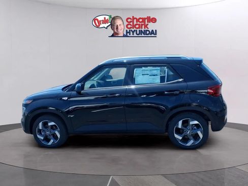 New 2026 Hyundai Venue SEL FWD image 2