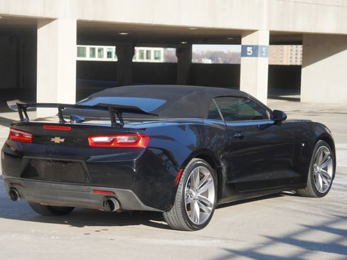 Used 2017 Chevrolet Camaro LT w/ RS Package image 10