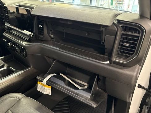 Used 2023 Chevrolet Silverado 1500 LTZ w/ LTZ Convenience Package II AWD/4WD image 51