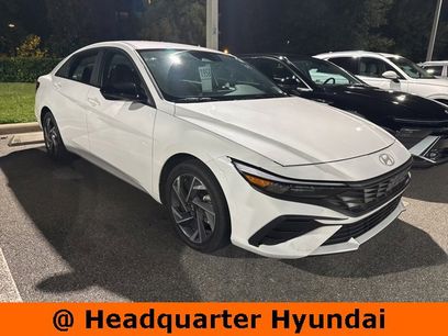 Certified 2025 Hyundai Elantra SEL w/ Cargo Package