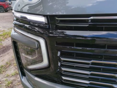Used 2025 Chevrolet Tahoe High Country RWD image 10