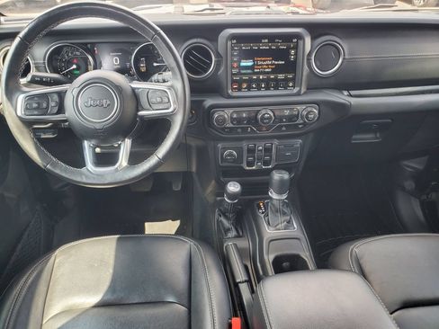 Used 2023 Jeep Wrangler Unlimited Sahara w/ Cold Weather Group AWD/4WD image 23