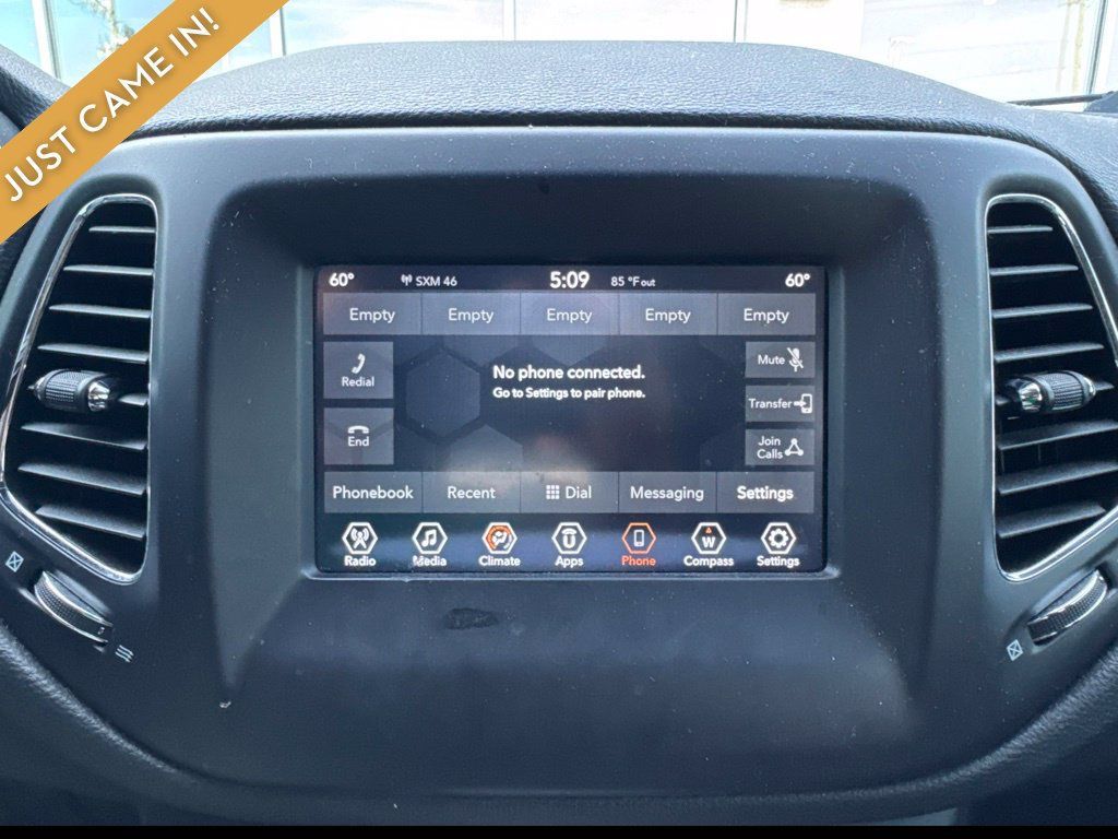 Used 2021 Jeep Compass Latitude w/ Sun and Sound Group FWD image 9
