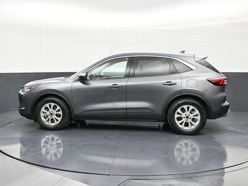 Used 2023 Ford Escape Active w/ Tech Pack #2 FWD image 2