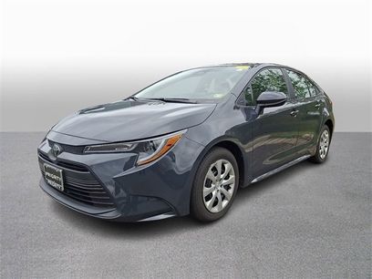 Used 2025 Toyota Corolla LE
