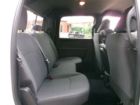 Used 2024 RAM 2500 Tradesman w/ Chrome Appearance Group AWD/4WD image 32