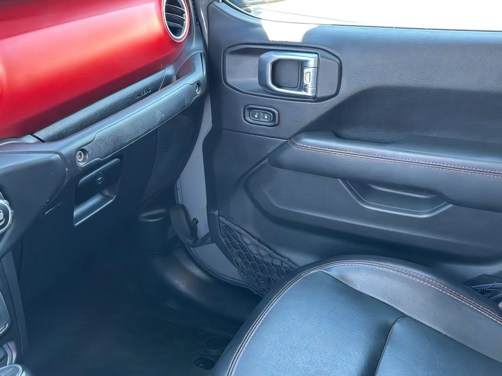 Used 2021 Jeep Gladiator Rubicon AWD/4WD image 19