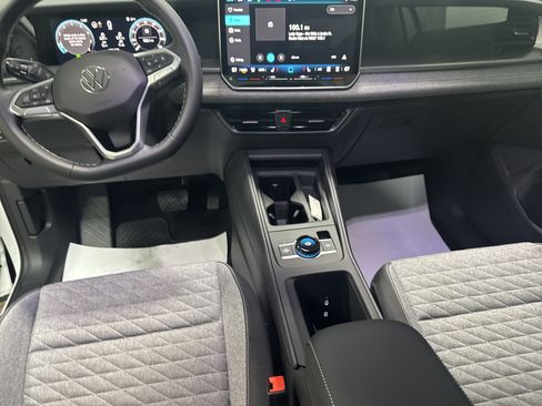 New 2026 Volkswagen Tiguan S image 27