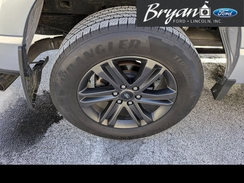 Used 2022 Ford F150 XLT w/ Equipment Group 302A High image 39