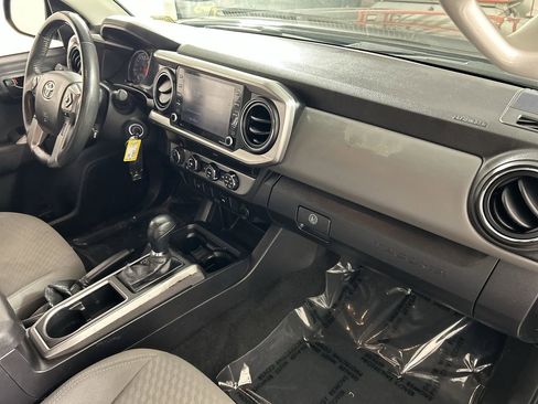 Used 2023 Toyota Tacoma SR5 w/ SR5 Appearance Package image 26